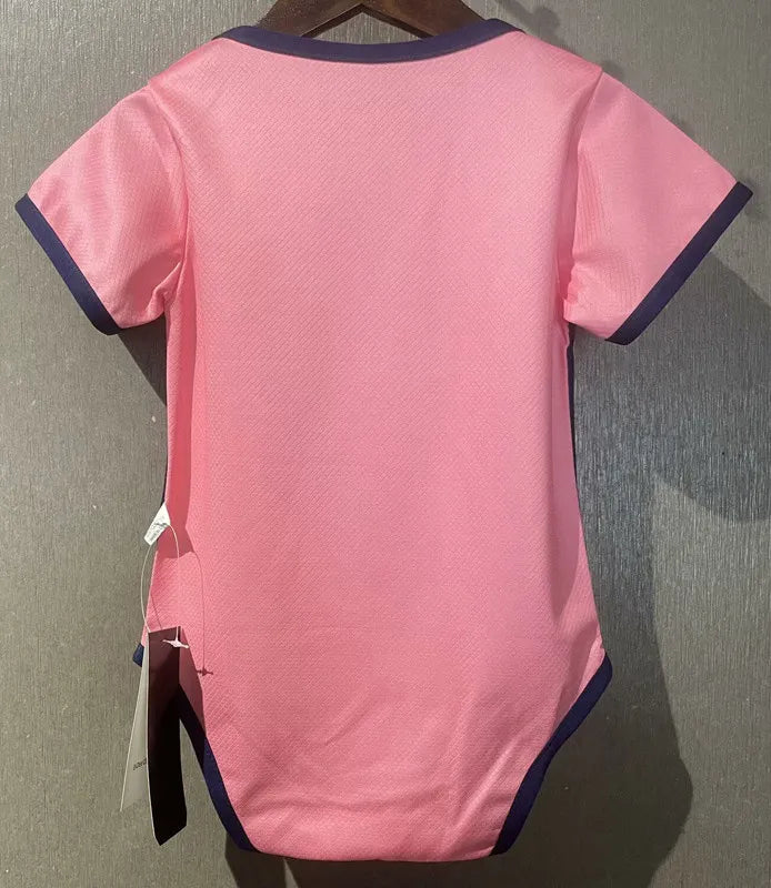 2025-26 Real Madrid Home Pink Baby Player Soccer Jersey Suit - Real Madrid Pink Baby Kit