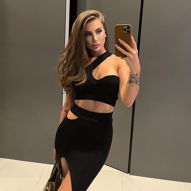 Stylish Sloping Shoulder Crop Top & High Waist Hollow Skirt Set – Tight Two-Piece Cotton Suit (Pink/Black, S-L)