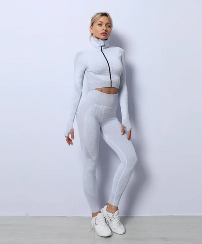 3 PCS- Look Comfortable and Fit with the Seamless Sports Set: Design that Lifts Hips and Supports Bust